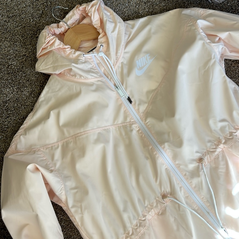 Nike shield Windrunner lightweight jacket peach